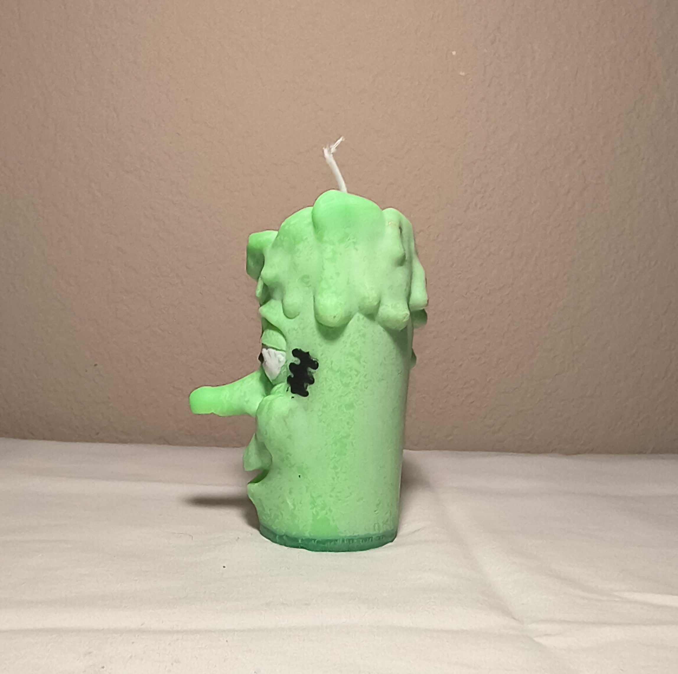 Dripping Face Soy Candle